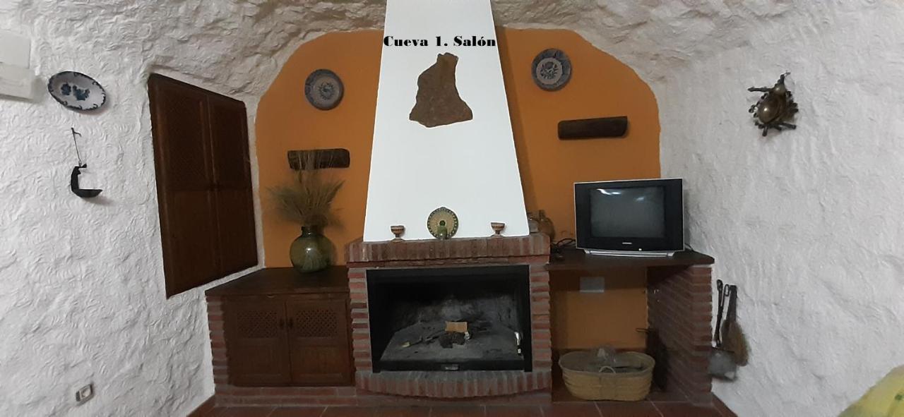Cuevas Lourdes Villa Benamaurel Bagian luar foto